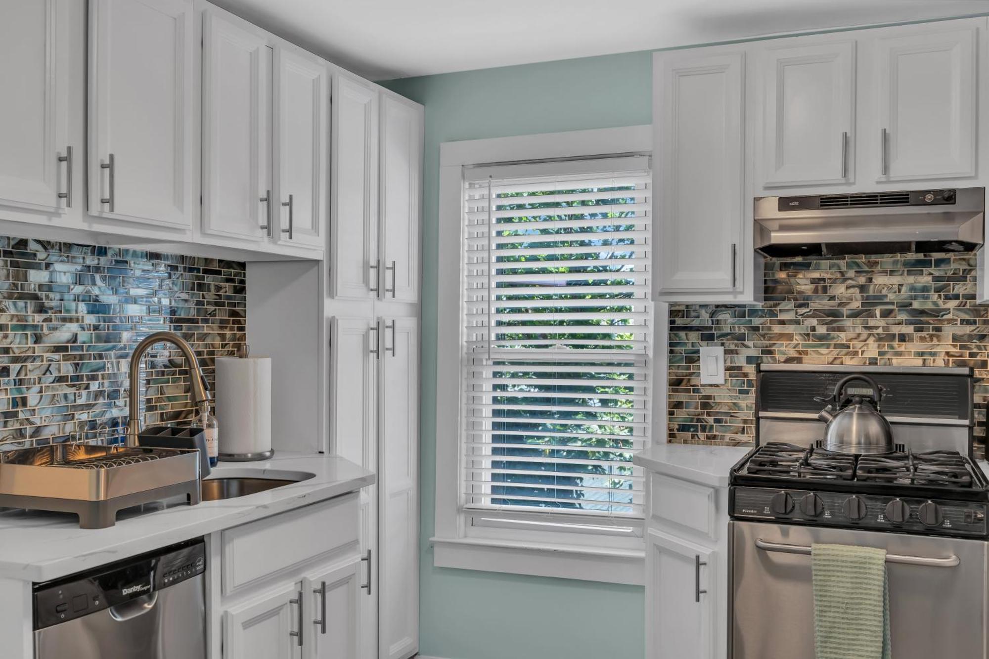6-Min Walk To Asbury Park & Og Main St - Updated & Cozy Apartment In Historic Ocean Grove - Fire Pit & Patio - Fast Wi-Fi Exteriör bild